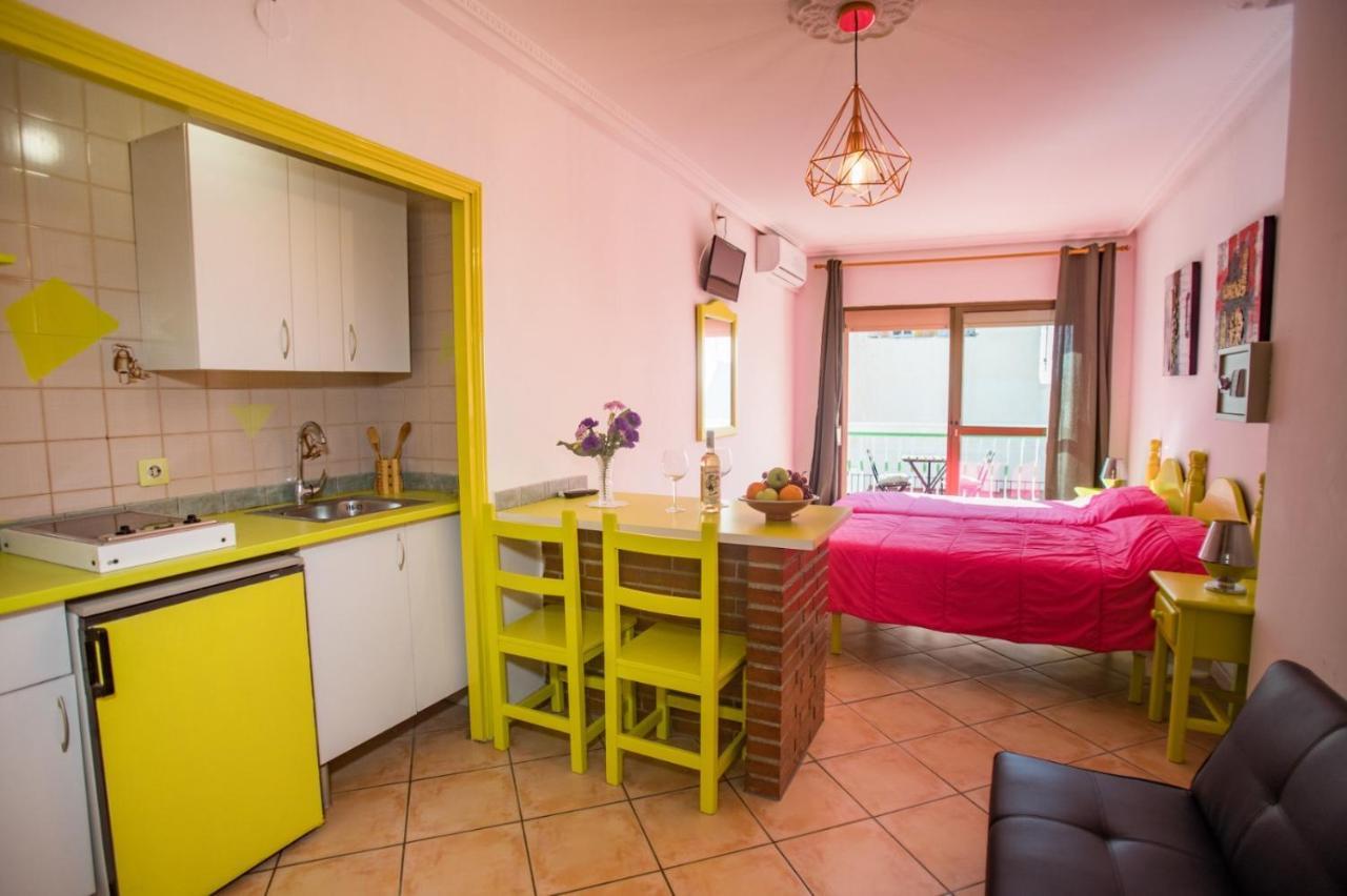 Apartamentos Carihuela Torremolinos Dış mekan fotoğraf